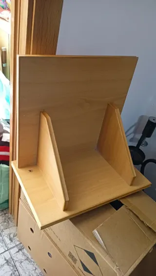 Estantería de madera