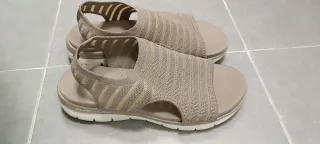 Sandalias Skechers Mujer Beige