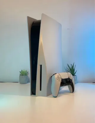 Ps5 Estándar 825GB + Mando + Soporte de pley