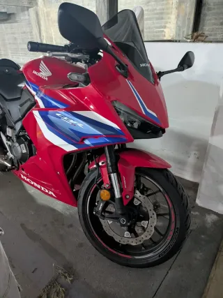 Honda CBR500R A2 Pack R 1437km