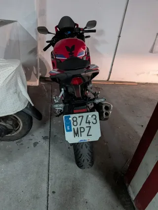 Honda CBR500R A2 Pack R 1437km