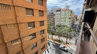 Oficina en alquiler en Mercado en Alicante