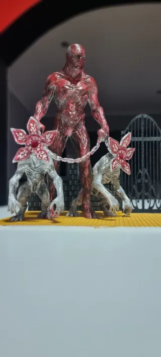 Figura Stranger Things Vecna + Demogorgon