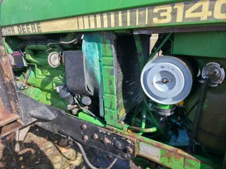 Tractor John Deere 3140