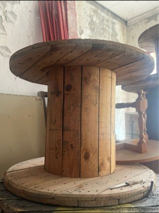 Bobina de madera grande