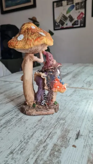 Figura Decorativa Duende y Seta