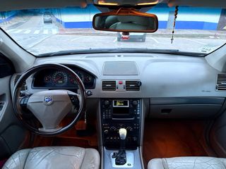 Volvo XC90 2006