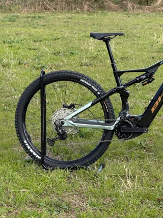 BH ILYNX+ NX ENDURO CARBON EBIKE OCASIÓN