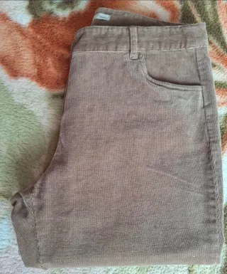 Pantalón pana chica talla 42 Sin Estrenar