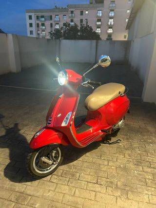 Vespa Primavera 49cc Roja