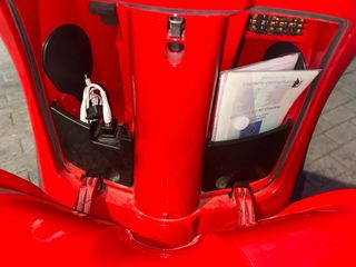 Vespa Primavera 49cc Roja