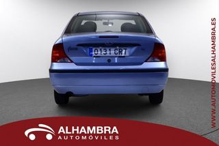 Ford FOCUS sedan 1.6 GHIA 4P