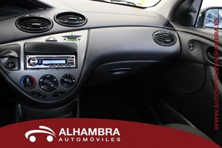 Ford FOCUS sedan 1.6 GHIA 4P