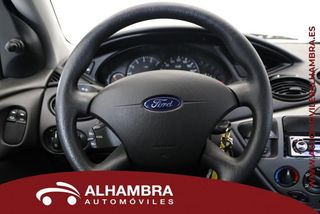 Ford FOCUS sedan 1.6 GHIA 4P