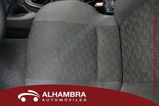 Ford FOCUS sedan 1.6 GHIA 4P