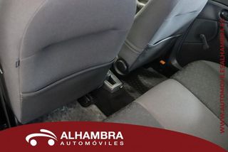 Ford FOCUS sedan 1.6 GHIA 4P