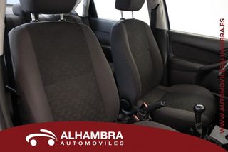 Ford FOCUS sedan 1.6 GHIA 4P