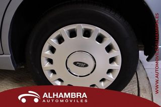 Ford FOCUS sedan 1.6 GHIA 4P