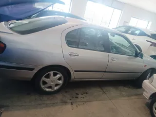 Nissan Primera 1999