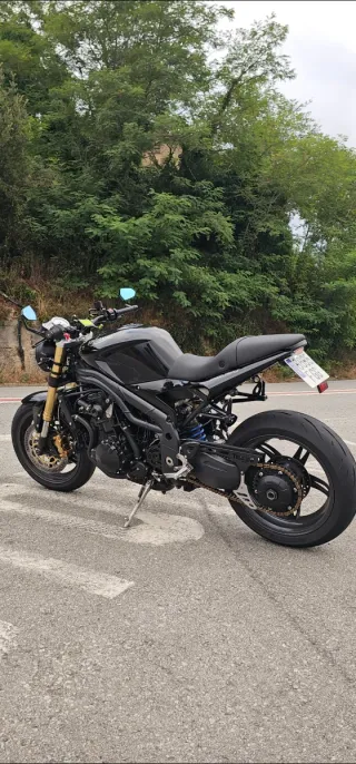 Triumph Speed Triple 1050