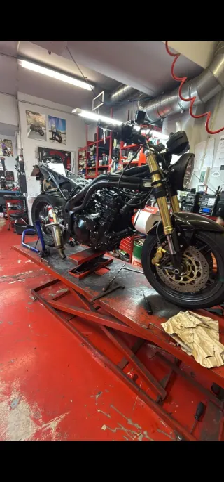 Triumph Speed Triple 1050