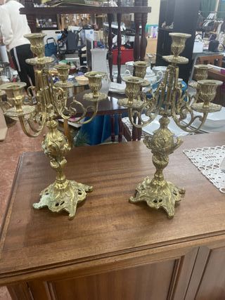 2 Candelabros de Bronce Vintage
