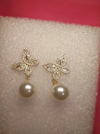 Pendientes de fiesta perlas  blanco