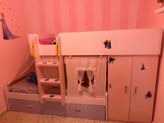 Cama nido infantil rosa y blanca