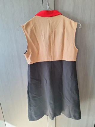 Abito Maje Beige Nero Rosso bottoni a stella S