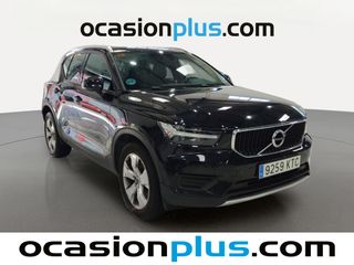 Volvo XC40 T4 Momentum Auto 140 kW (190 CV)