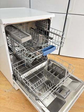 LAVAVAJILLAS BOSCH 2 BANDEJAS A+++. GARANTÍA