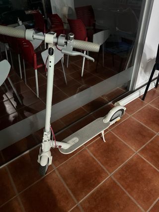 Patinete Eléctrico Xiaomi Blanco Funciona perfecto