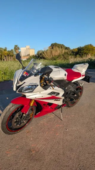 Yamaha YZF R6 2007 Roja y Blanca