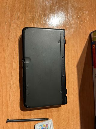 Nintendo 3DS XL Negra + Mario Party