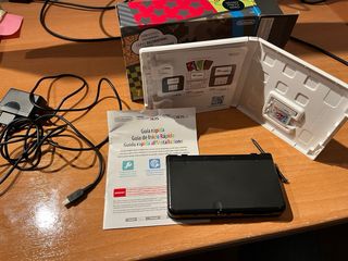 Nintendo 3DS XL Negra + Mario Party