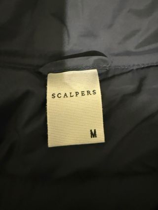 Chaqueta Scalpers acolchada gris oscura