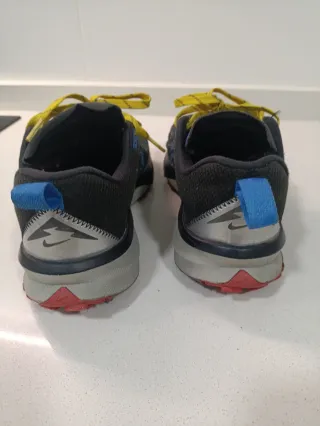 Nike React Terra Kiger 9 T.40