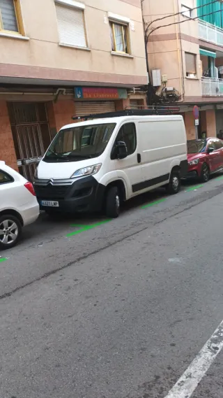 Se alquila furgoneta para transportes/mudanzas