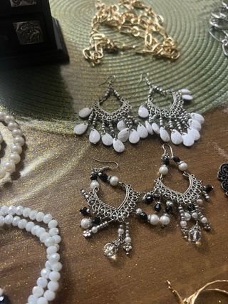 Lotto 22 pezzi gioielli