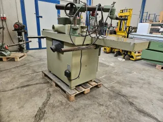 MAQUINARIA CARPINTERIA