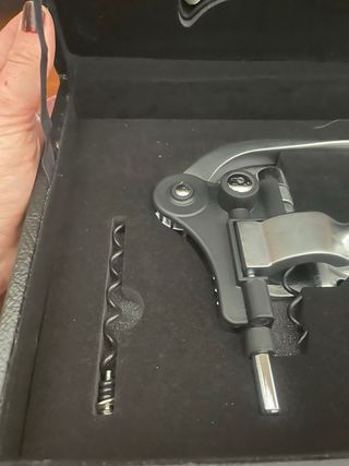 Kit de utensilios para vino. Sin estrenar.