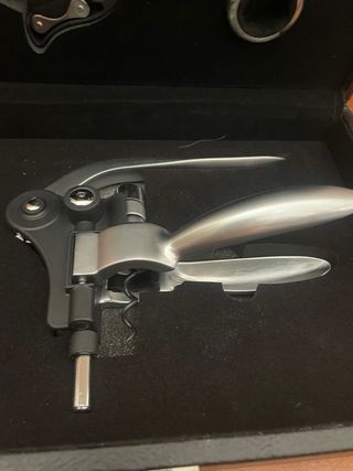 Kit de utensilios para vino. Sin estrenar.
