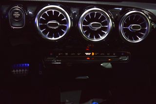 Mercedes-Benz CLASE A A 250 e AMG Line + Paq. Prem