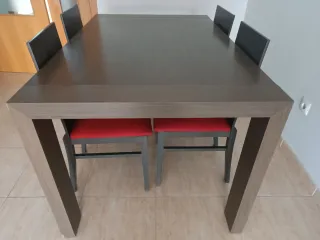 Mesa comedor extensible madera y tela
