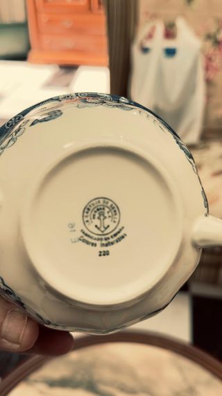 Juego de vajilla La Cartuja de Sevilla