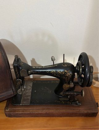 Máquina de coser antigua Singer