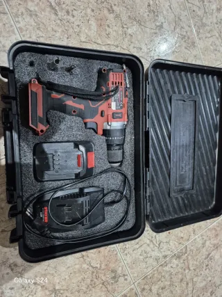 Taladro Stayer 18V con batería y cargador