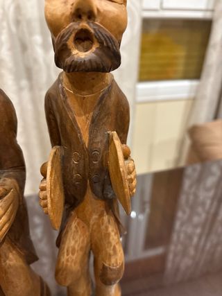 Figuras de madera músicos