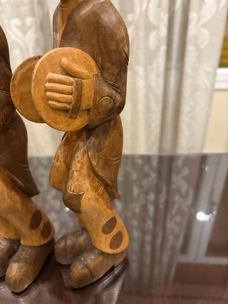 Figuras de madera músicos