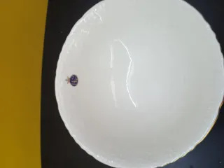 Sopera Royal Kent Porcelana Dorada